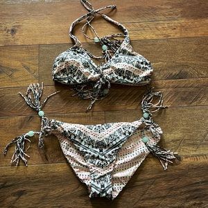 Reversible Billabong Bikini size small